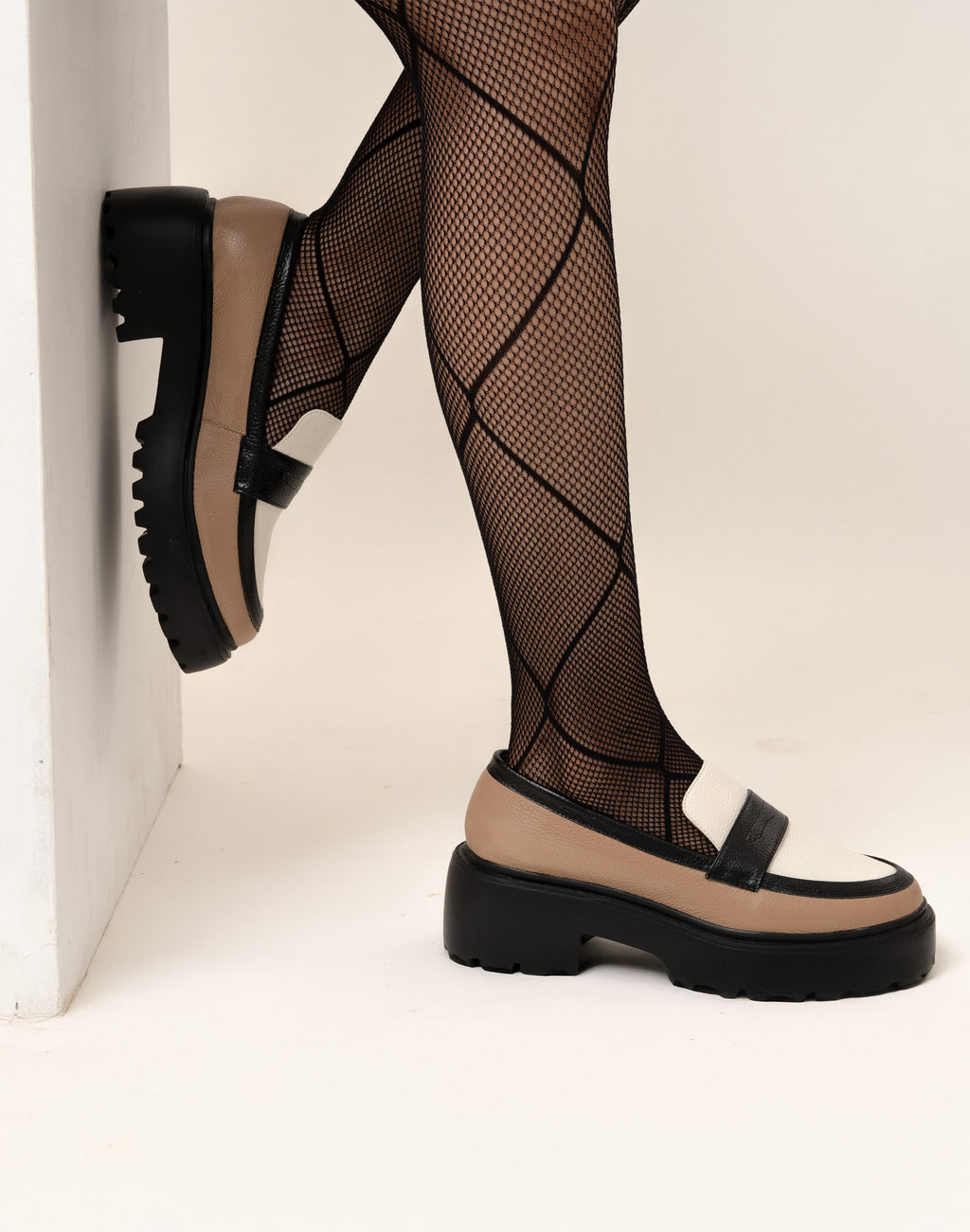 Luz Propia Taupe con negro