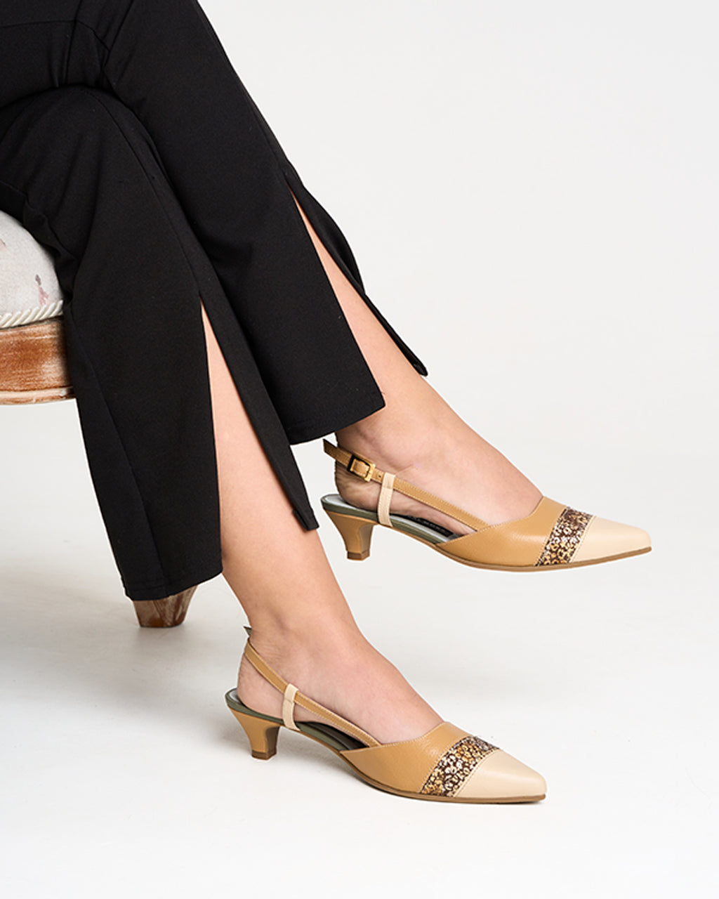 Stiletto tacon pequeño Miel